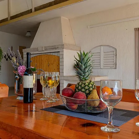 Stunning In With Kitchen